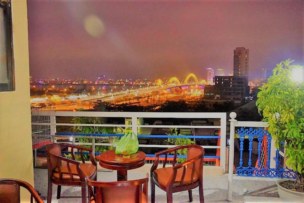 Cong Thuong Hotel Da Nang Exterior photo