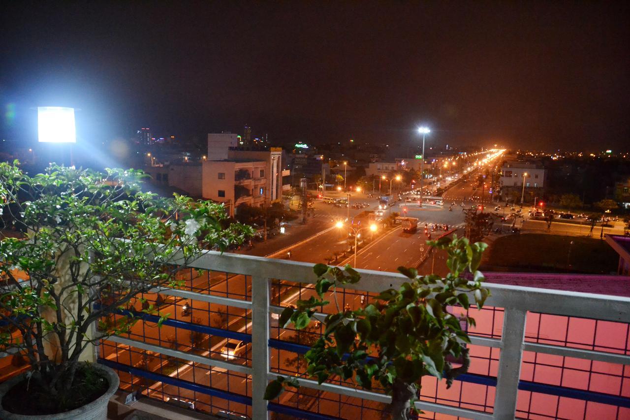 Cong Thuong Hotel Da Nang Exterior photo